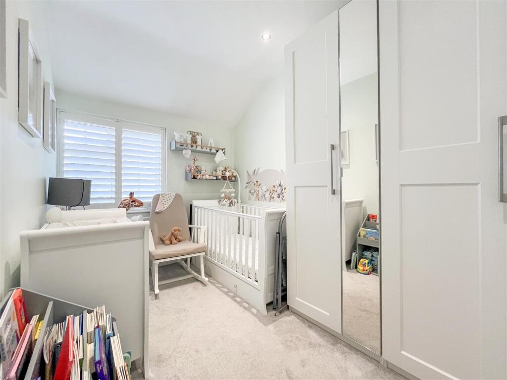 Titian Avenue, Bushey Heath, Bushey Heath